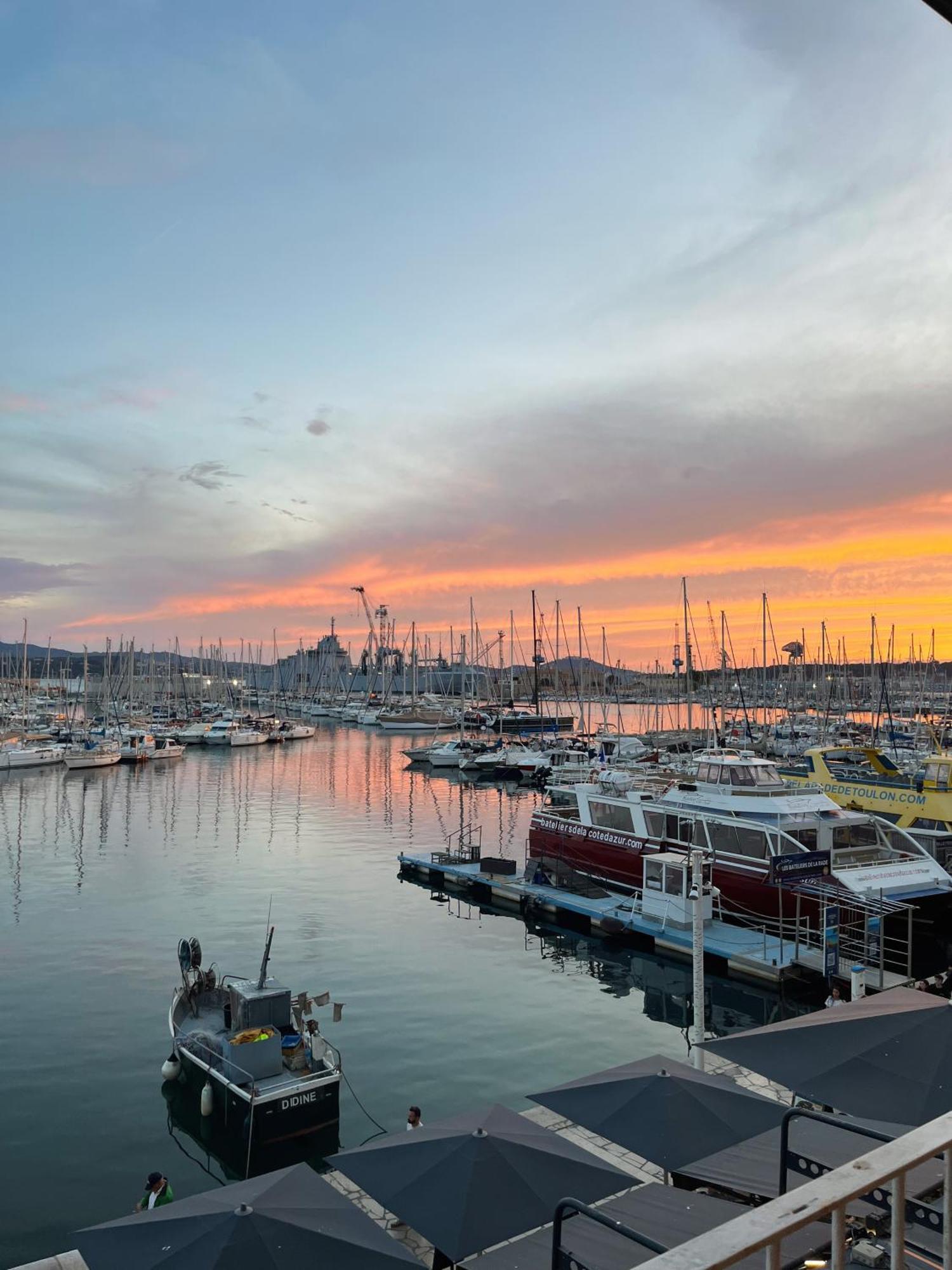 Marinca Du Port De Toulon 아파트 외부 사진